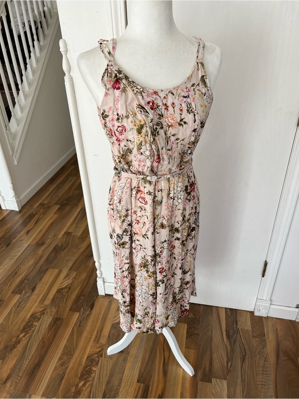 Chelsea & Theodore Nude / Pink Floral Sleeveless Romper, Flowy & Light, 6, EUC